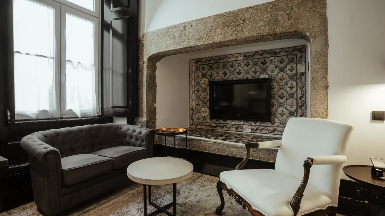 Lisbon Hotel Rooms - AlmaLusa Baixa/Chiado - Book Now